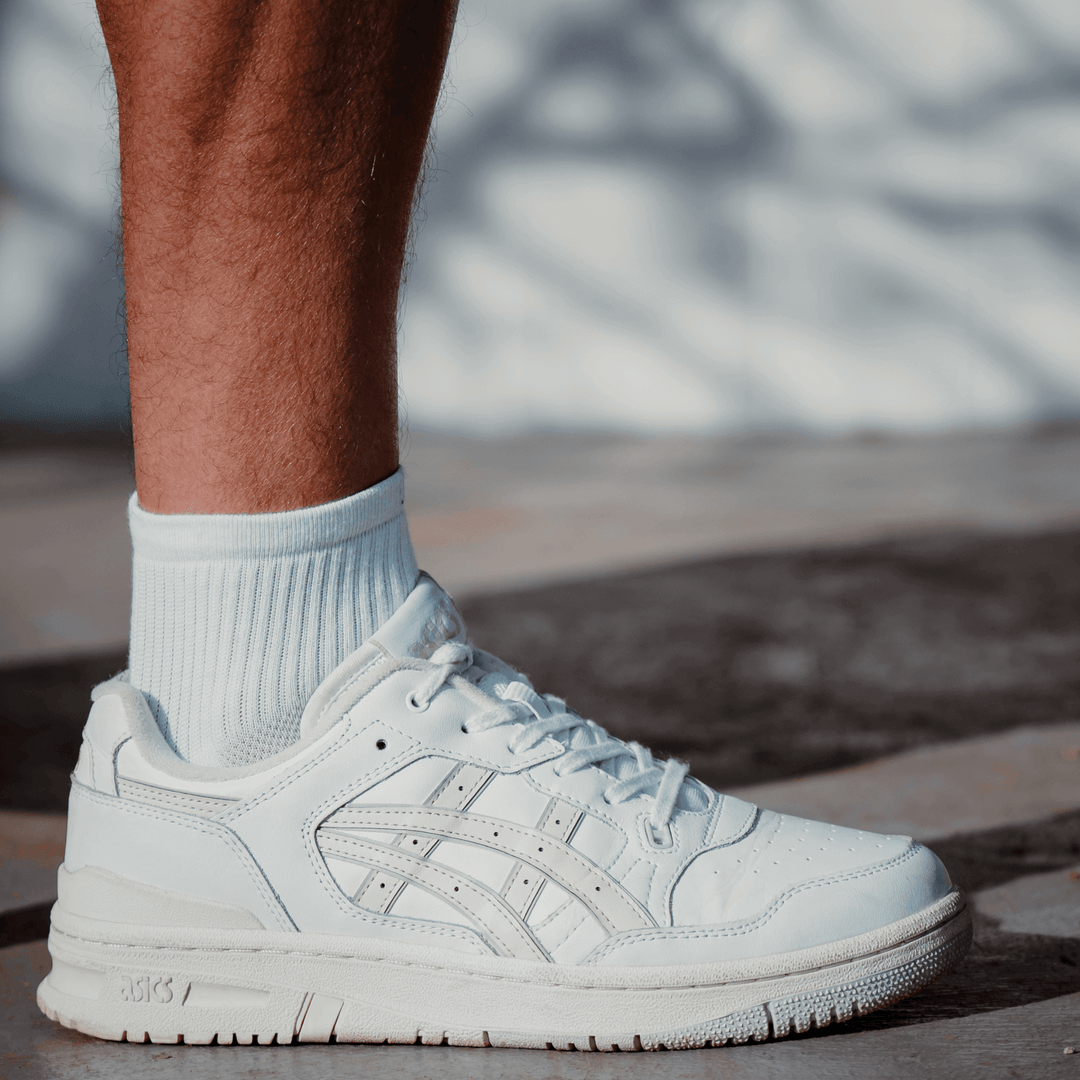 High ankle socks for sneakers – perfect for sports and everyday wear