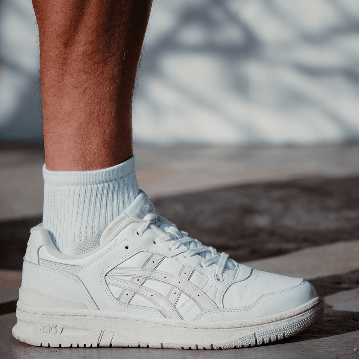 High ankle socks for sneakers – perfect for sports and everyday wear